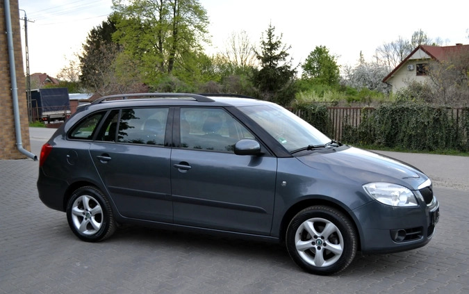 Skoda Fabia cena 16900 przebieg: 174000, rok produkcji 2008 z Gostynin małe 781